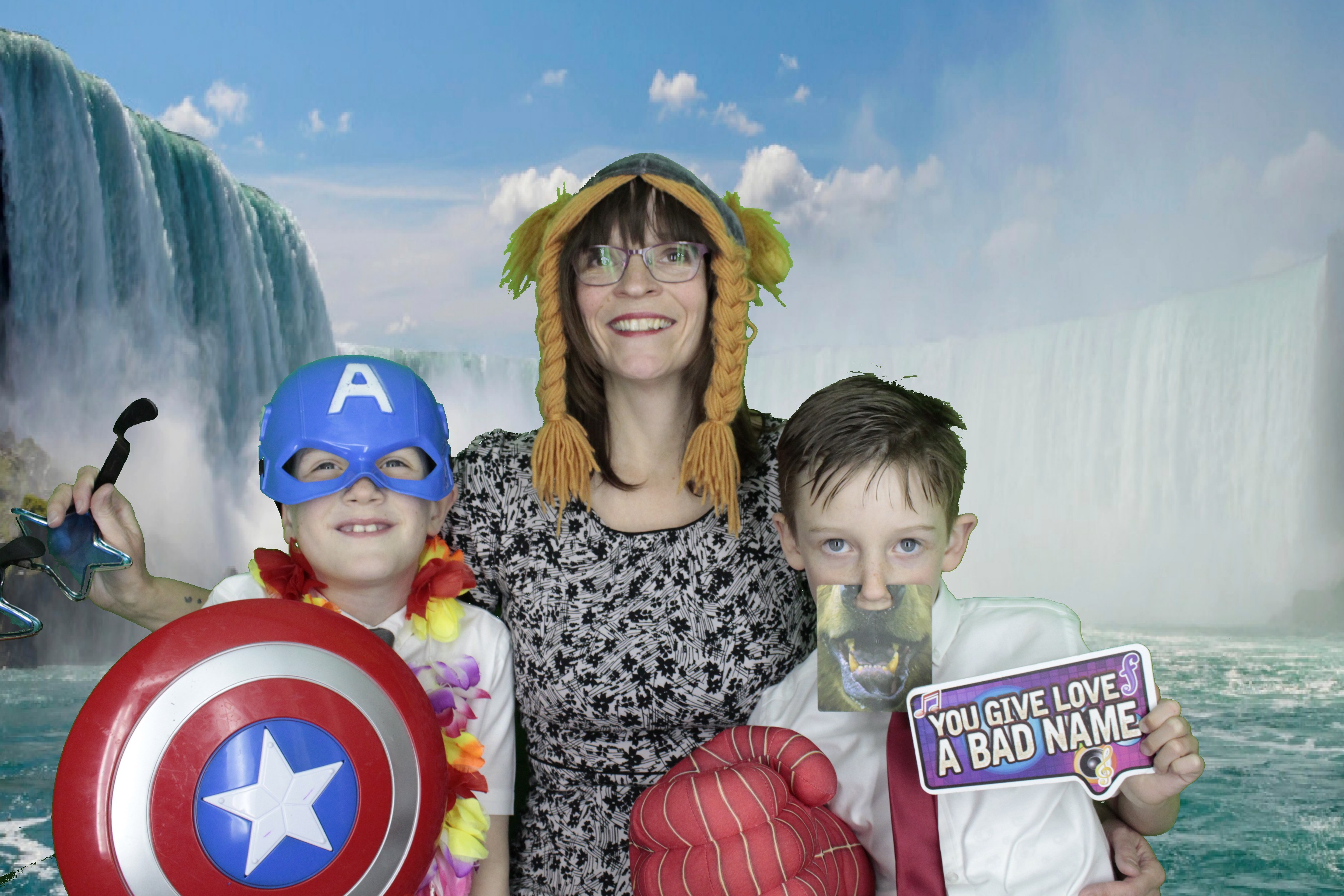 Steve's 65th & Susan 60th Birthday | View more photos from the event at gallery.myphotoboothexperience.co.uk/u/MyPhotoBoothExperienceLtd/Steves-65th-Susan-60th-Birthday